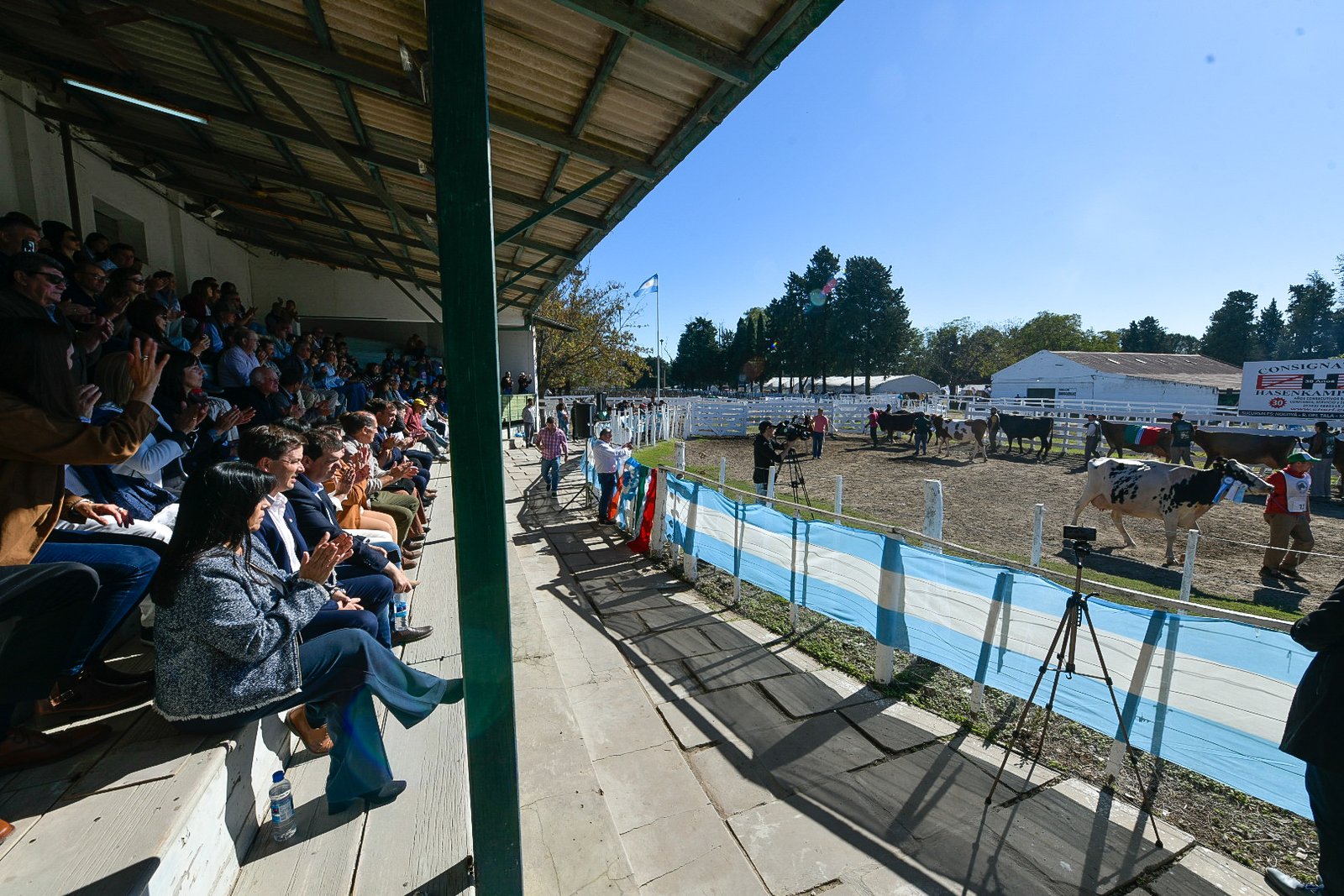Aluani estuvo presente en la Expo Provincial de la Leche en Nogoyá